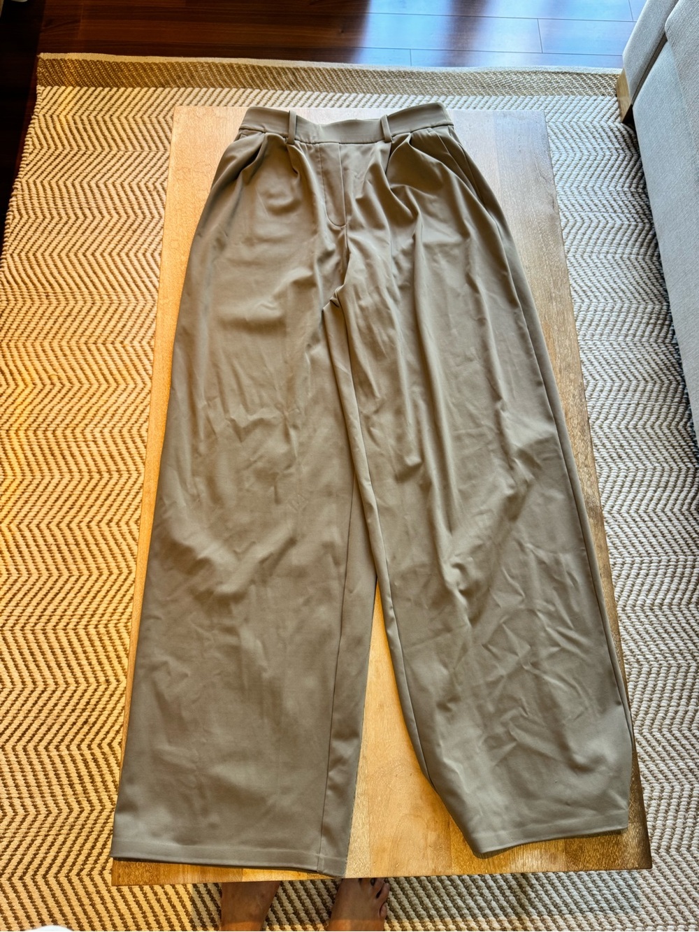 Lululemon Daydrift High-Rise Wide-Leg Trouser *Regular - Picture 4 of 6